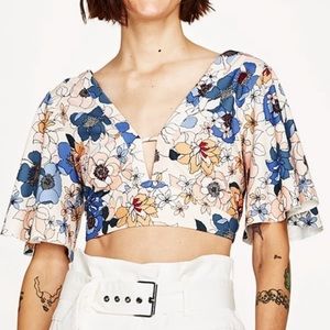 NWT Zara Floral Crop Top size M